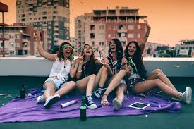 Gincana para despedida de soltera. Juegos Para Una Gincana De Una Despedida De Soltera