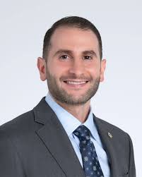 Fantastic lab session at the Miami Anatomical Research Center (MARC)  Institute in Doral, Florida, bringing together neuro and orthopedic  surgeons from both coasts! Surgeons explored why the FDA has recognized the  TOPS™