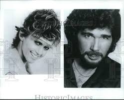 1982 Press Photo Grammy Award nominees Olivia Newton-John & Eddie Rabbitt