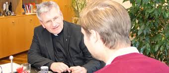 Bewirbt man sich an einer theologischen hochschule oder bei einer kirchlichen einrichtung. Es Geht Um Beispiel Und Zeugnis Katholisch De