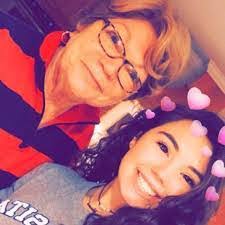 Stephanie Lamanna's Instagram, Twitter & Facebook