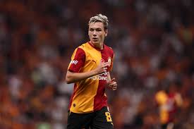 Exclusive: Barcelona make informal enquiry for 21-year-old Galatasaray talent