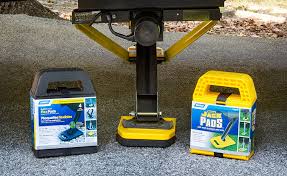With the push of a button inside, all four stabilizer jacks extend and retract automatically. Buy Camco Rv Stabilizing Jack Pads Helps Prevent Jacks From Sinking 6 5 Inch X 9 Inch Pad 4 Pack 44595 Yellow Online In Vietnam B000buu5xq