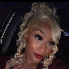 junior year just met its match📚🔥💚 💇🏽‍♀️, 👀,👟: me #backtoschool  #junioryear #lilsis #schoolgirl