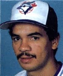 FRED MANRIQUE** POR: DEXTER LUIS y ANGEL ARTURO ZABALETA FAJARDO El 5 de  noviembre de 1961, nace en CIUDAD BOLIVAR, FRED ELOY MANRIQUE REYES,  exgrande liga venezolano… jugó durante 9 a{os en