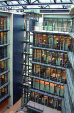 Mit iban generator für ein konto bei apobank düsseldorf. Apo Bank Zentrale In Dusseldorf Mit Interaktiver Klimafassaden Technik Naturliche Gebaudeluftung Glasdach Glaswande Fassadenfenster Fassadenklappen