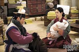 Prinţesa jungmyung este singura fiică a regelui seonjo şi a reginei inmok. Comerciantul National Tv Mai Ceva Ca N Viata