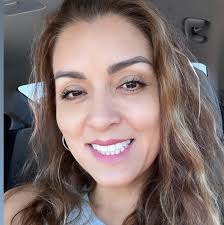 I have tried many, many programs and diets that would work temporarily but  I was never successful at keeping the weight off. Why? Because I never  learned new habits. I always wanted