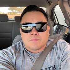 To the many pro, or almost pro Bike aficionados