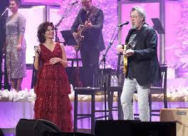 Amy Grant And Vince Gill Have A Christmas Gift For Their Fans