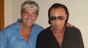 Le ultime news, la biografia, le canzoni più famose e il calendario concerti. Quando Venditti Canto Di Paolo Rossi Nella Sua Immortale Giulio Cesare Trieste Salario
