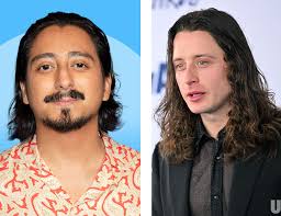 Aujourd'hui j'ai appris que certains des Ghostfaces ont la même taille et  je voulais partager cette même info/information avec vous tous : r/Scream