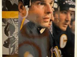 BRIAN BERARD PINNACLE INSIDE 97-98 ,, EXECUTIVE COLLECTION "