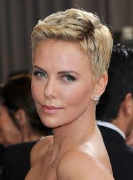 We suggest you try this style to make your hair look bulky and fluffy. 30 Best Short Hairstyle For Women