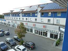 All rooms at the center hotel drive inn include satellite tv with free sky film and sports channels. Center Hotel Drive Inn Bewertungen Fotos Preisvergleich Hirschaid Tripadvisor