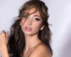 Selena Willcutyou, Miami, FL 33128, US