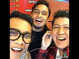 Hampir 90 peratus lagu di dalam album ini dicipta dan diterbitkan oleh saari amri. Zarul Umbrella Ajak Haziq Ramalanku Benar Belaka Youtube