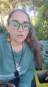 Harvesting my lavender, she needs a new home! 💮#lavender #growingherbs  #gardentok