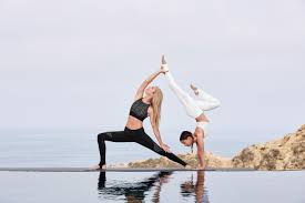 Pin On Alo Yoga Lookbooks