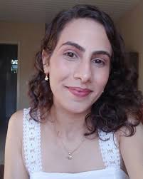 Helen Vale (@helenvalee) · Instagram 照片和视频