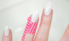 Nägel lackieren muster , nägel lackieren mit ideen für anfänger für einfache diy, fingernägel design und muster: Water Marble Nails Tutorial Parfumerie Pieper