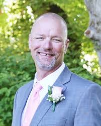 Gerald Elwood's Instagram, Twitter & Facebook