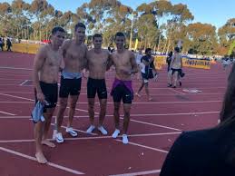 Hun vader jacques en hun moeder edith demartelaere waren succesvolle atleten (beiden belgisch sprintkampioen), en hun twee jaar oudere zus olivia borlée werd als eerste door hun vader voorbereid op een atletiekcarrière, die dan ook succesvol uitmondde in olympisch zilver en. Vier Broers Borlee Sluiten Hun Eerste Collectieve 4x400m Al Gazet Van Antwerpen Mobile