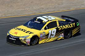 Nascar sprint cup race number 16 of 36 sunday, june 20, 2010 at infineon raceway, sonoma, ca 110 laps on a 1.990 mile road course (218.9 miles). Starting Lineup For Toyota Save Mart 350 Official Site Of Nascar