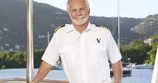 captain lee thinks kelley johnson is struggling weighs in on kate chastain s relationship with ro hernandez below deck bravo below deck captain