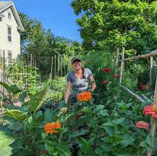 A heartfelt hello to all of our new followers 👋🏼 Our awesome Director of  Garden Programming, Carly, held the @wethepeopledc handle yesterday and we  wanted to repost some of our favorite shots