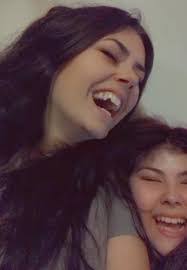 Lisa Mesmer's Instagram, Twitter & Facebook