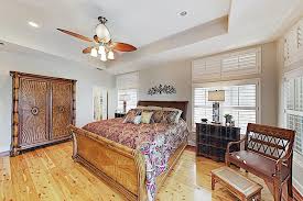 The homeadvisor community rating is an overall rating based on verified reviews and feedback from our community of homeowners that have been connected with service professionals. New Listing Canal Home With Pool Hot Tub Dock Home Pensacola Updated 2021 Prices
