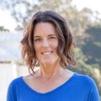 Robin Bass's Instagram, Twitter & Facebook