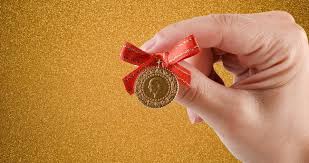 Yatırımcıların odak noktası olan altın her dönemde yoğun ilgi görüyor. 4 Aralik 2020 Altin Fiyatlari Son Dakika Canli Takip Bugun 22 Ayar Bilezik Cumhuriyet Tam Yarim Gram Ve Ceyrek Altin Fiyatlari Ne Kadar Kac Tl Son Dakika Haberler