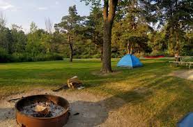 We have a heated swimming pool, whirpool, fishing and hiking, and horseback riding and golf nearby. The 6 Most Sought After Campgrounds Near Milwaukee Wisconsin