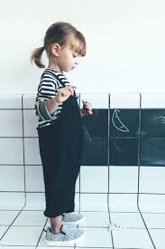 Jetzt einen unserer 24 zara gutscheine einlösen! Capsule Collection Bebe Fille 3 Mois 4 Ans Enfants Zara France Kinder Klamotten Kinder Kleidung Kleinkind Mode