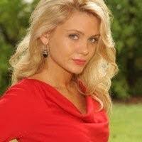 Jessica Fife's Instagram, Twitter & Facebook