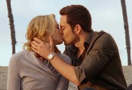 Voir plus d'idées sur le thème chuck serie, matt bomer, sarah walker. Chuck Series Finale A Look Back At Sarah S Amnesia 5 Years Later Tvline