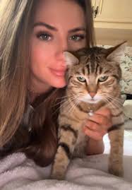 Laura Kate (@laauraakatee)