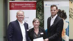 Alle wichtigen eckdaten zu den öffnungszeiten, den kontaktdaten, die genaue lage und natürlich die neuesten angebote. Sparda Bank Unterstutzt Verein Ehrenamt Giessen Kreis Giessen