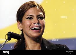 Hitch 2005 eva mendes Banque de photographies et d'images à haute  résolution