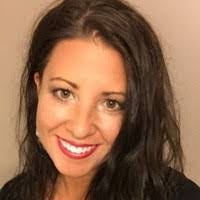 Erin Gange's Instagram, Twitter & Facebook