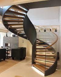 Wendeltreppen prägen wie ein möbelstück den charakter ihrer wohnung, auch weil sie eine wendeltreppe direkt im raummitte platzieren können. Wendeltreppen Nautilus Treppen Gmbh Co Kg