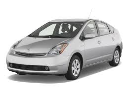 Features that make the 2008 toyota prius a great model year to pick up include automatic climate control, an am/fm stereo system that comes with 6 speakers and a cd player, and dvd navigation with lcd center display. 2008 Toyota Prius Review Ratings Specs Prices And Photos The Car Connection