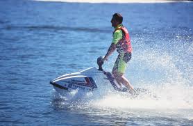 Lauren scala jet skis her way through the hudson river. Feel The Wind In Your Hair As You Jet Ski Down The Hudson River Hudson River Hudson Hudson Valley