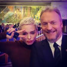 Frp sprer hatske holdninger tar ikke. Raymond Johansen On Twitter Welcome Back To Oslo Rosemcgowan You Are Truly Brave And Have Meant So Much To So Many Thank You For Sharing Your View And Working To Change Power