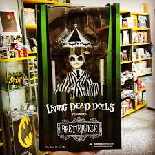 <p dir=ltr>lydia deetz beetlejuice plushie doll. Disponibile La Nuova Living Dead Dolls Showtime Beetlejuice Mezco Rende Omaggio Al Fim Culto Betteljuice Con 31 Days Of Halloween Halloween Wreath Halloween