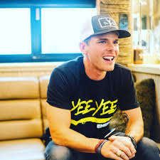 Granger Smith & Wife Post Tribute Video After Son, 3, Tragically Dies –  Hollywood Life