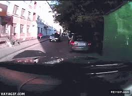 Realista simulador de conducción de coches de carreras. En Rusia Los Peatones Golpean A Los Coches En Memes Gif Animado Reygif
