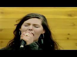 Juli Die Perfekte Welle Pop Rock Songtext Unter Http Www Songtextemania Com Die Perfekte Welle Songtext Juli Html Deutsche Musik Wellen Lieder